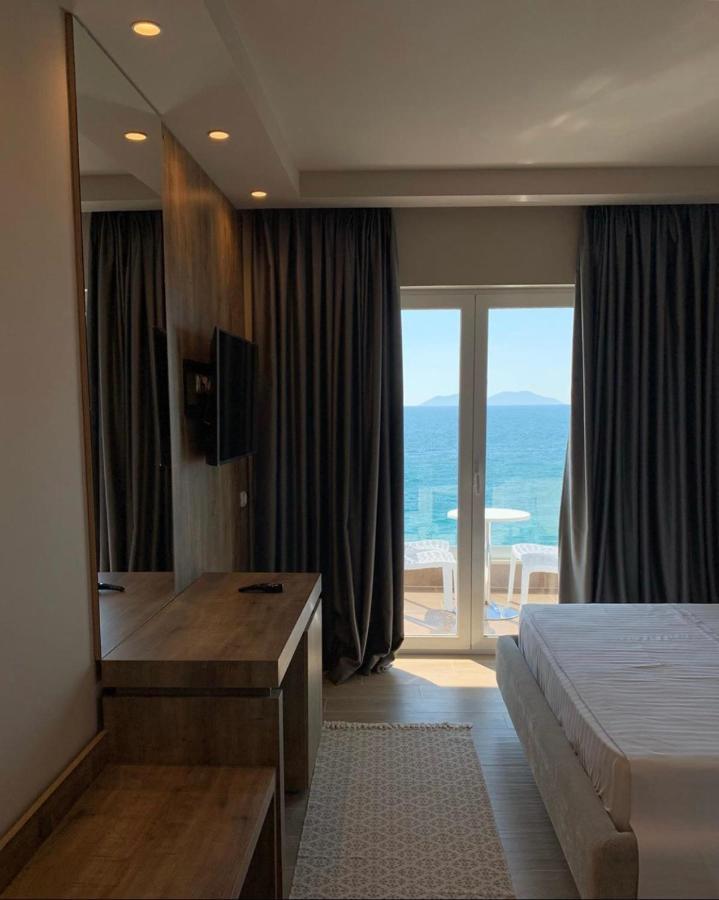 Hotel Kristera Vlore Exterior photo