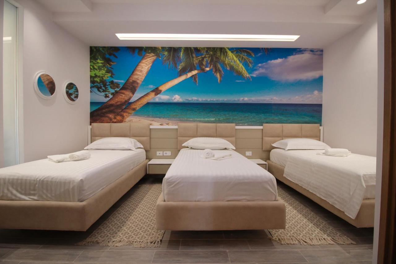 Hotel Kristera Vlore Exterior photo