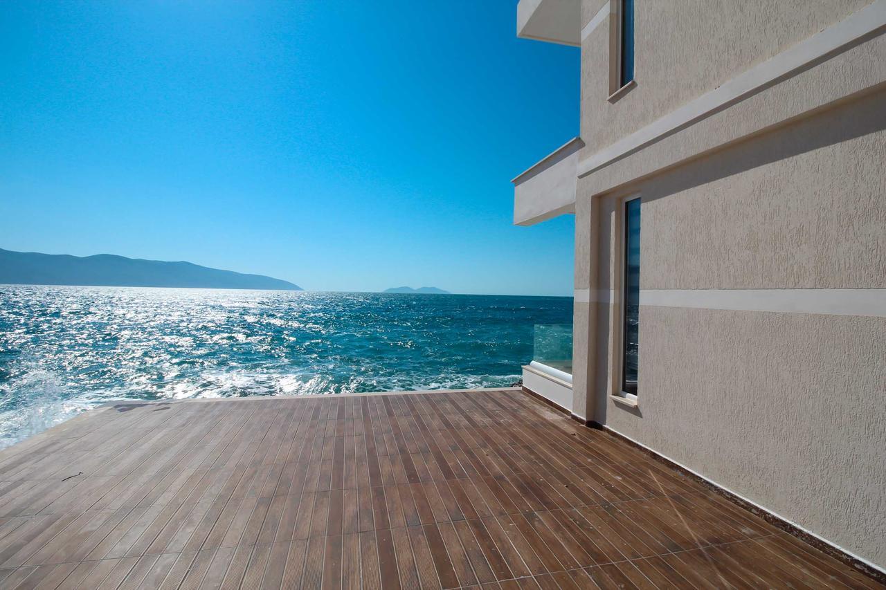 Hotel Kristera Vlore Exterior photo